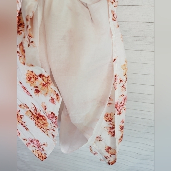 LOFT FLORAL SMOCKED RUFFLE FLARE DRESS, SZ MEDIUM - Picture 9 of 15